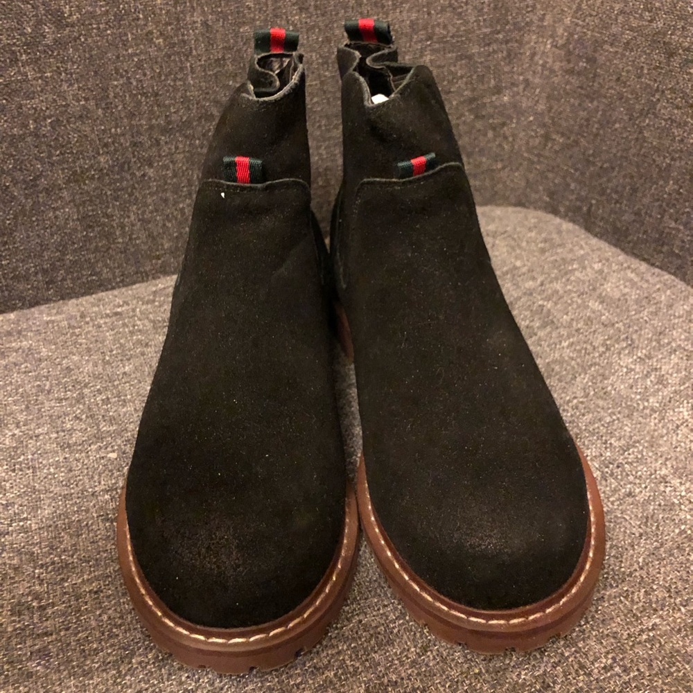 Brand new ankle boots , with cosy fleece in side!